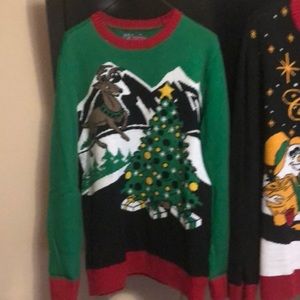 UGLY SWEATER LIGHT UP SIZE MEDIUM WORN ONCE